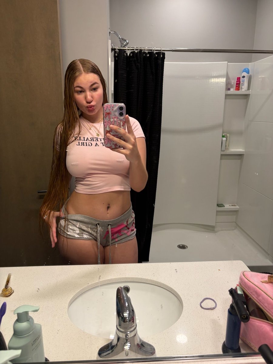 Breezebby06's tweet photo. Have you seen my 🔗?? https://t.co/tEDCCXqZGm