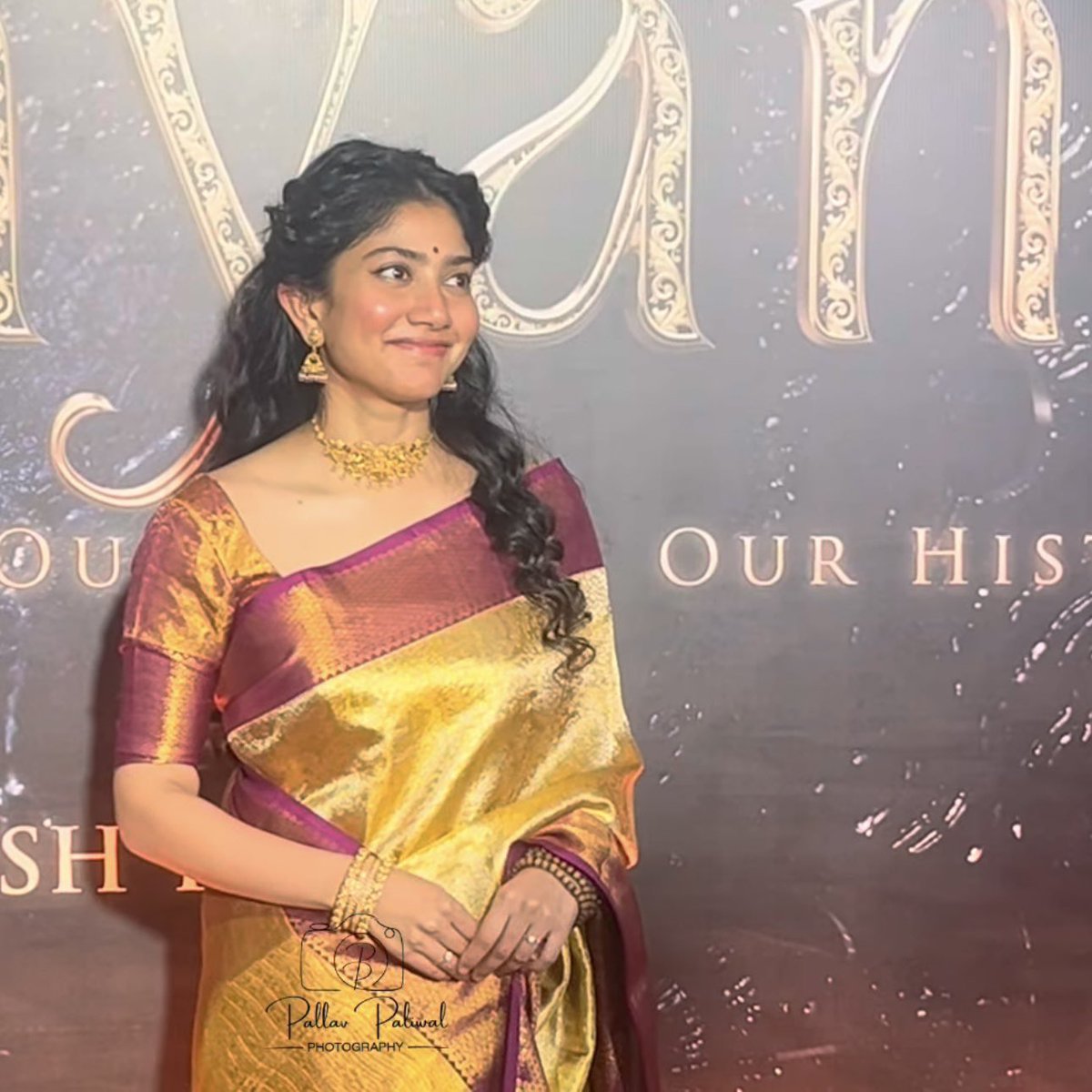rksbunny's tweet photo. Sai Pallavi at #Ramayana Event!
She Plays Mata Sita! https://t.co/6LHnEAoK36