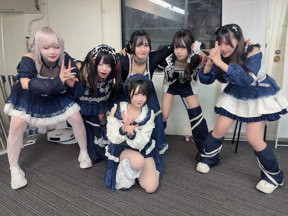 縷々 (@ru_ru_idol) / Posts / X