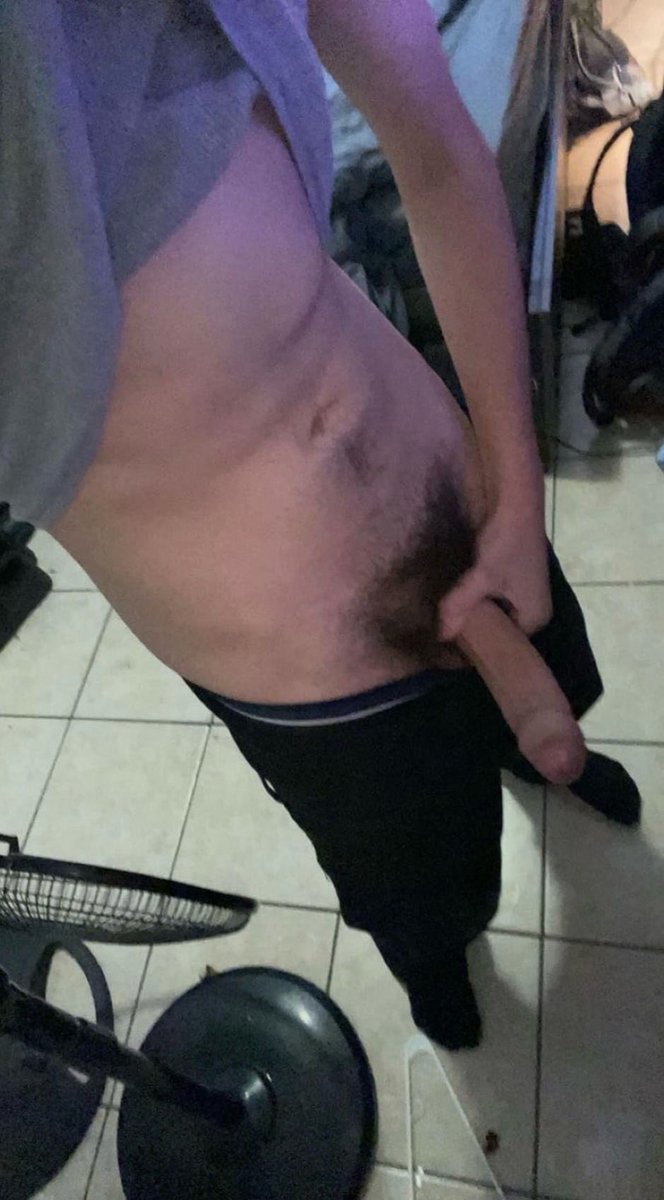 DickDl42's tweet photo. Homie wanted to take dis dick👅 https://t.co/xW46MHgEXU