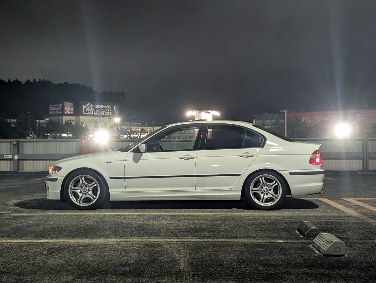 Yamatin_fugu's tweet photo. 【納車】
またまた懲りずにE46を買ってしまった...🫠
325i LHD 屋根付きです！

これからが楽しみ🫶 https://t.co/Wl5efzkVt6
