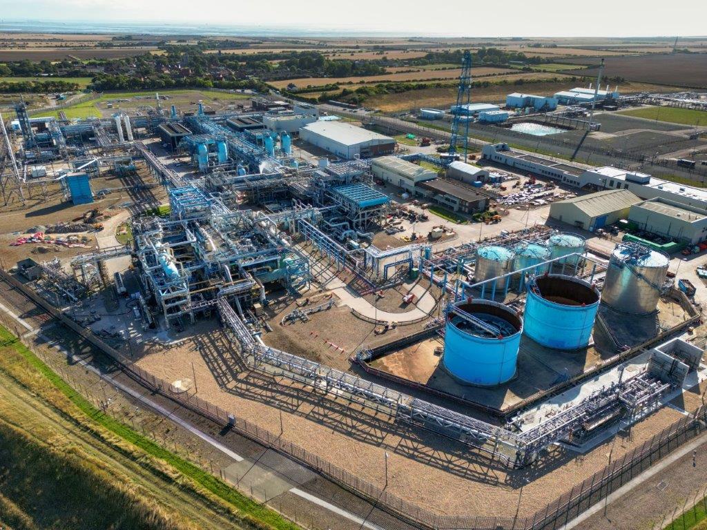 HgateAdvertiser's tweet photo. How Humber Hydrogen aims to bring £17 billion of economic growth and support 53,000 jobs with the construction of the UK’s first hydrogen cluster.
#AD @nationalgas_uk @centricaplc @Equinor #Hydrogen #Decarbonisation
https://t.co/tW2QuDER0U https://t.co/rCdfxH2Zm3