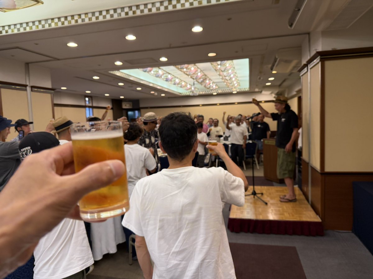 shinyomag's tweet photo. #BOBL 50回記念 は熊本城周辺のホテルで！

なんて可愛らしい熊本ラーメンなんでしょう笑　熊本ラーメンだけど焦がしニンニク入ってなかった…

もちろん僕はノンアル。家までまた帰るのか。とほほ…

さていよいよ明日は耐久レース https://t.co/em2rUaj6SK