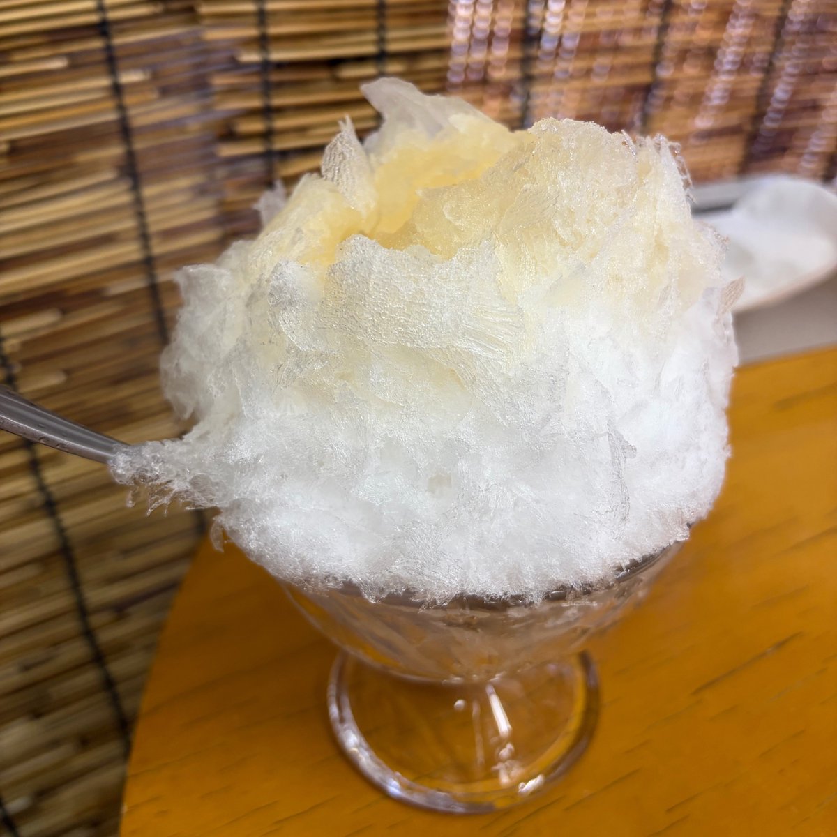 alstamber's tweet photo. かき氷屋さんがあったので
久しぶりにかき氷食べたけどとても美味しかった！ https://t.co/HNkp0tP0zb