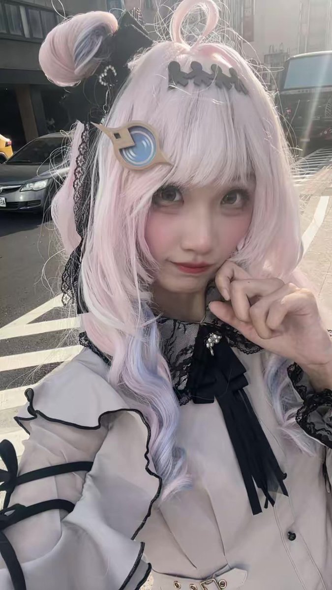 kawa__cos's tweet photo. 「見到我很意外嗎？哈哈，別緊張嘛，我說過我們會再見面的。」

#cosplay #コスプレ
#wutheringwaves #鳴潮 #達妮婭 https://t.co/sVUoEsI06f