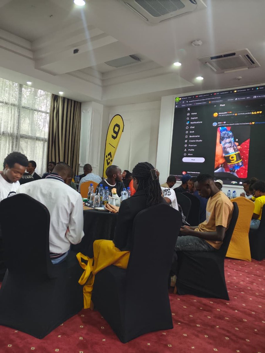 Sande1003173541's tweet photo. 9 years of success 
#BinanceAfrica
#BinanceTurns9
#BinanceAngels
#Binance https://t.co/WdqRWJD49l