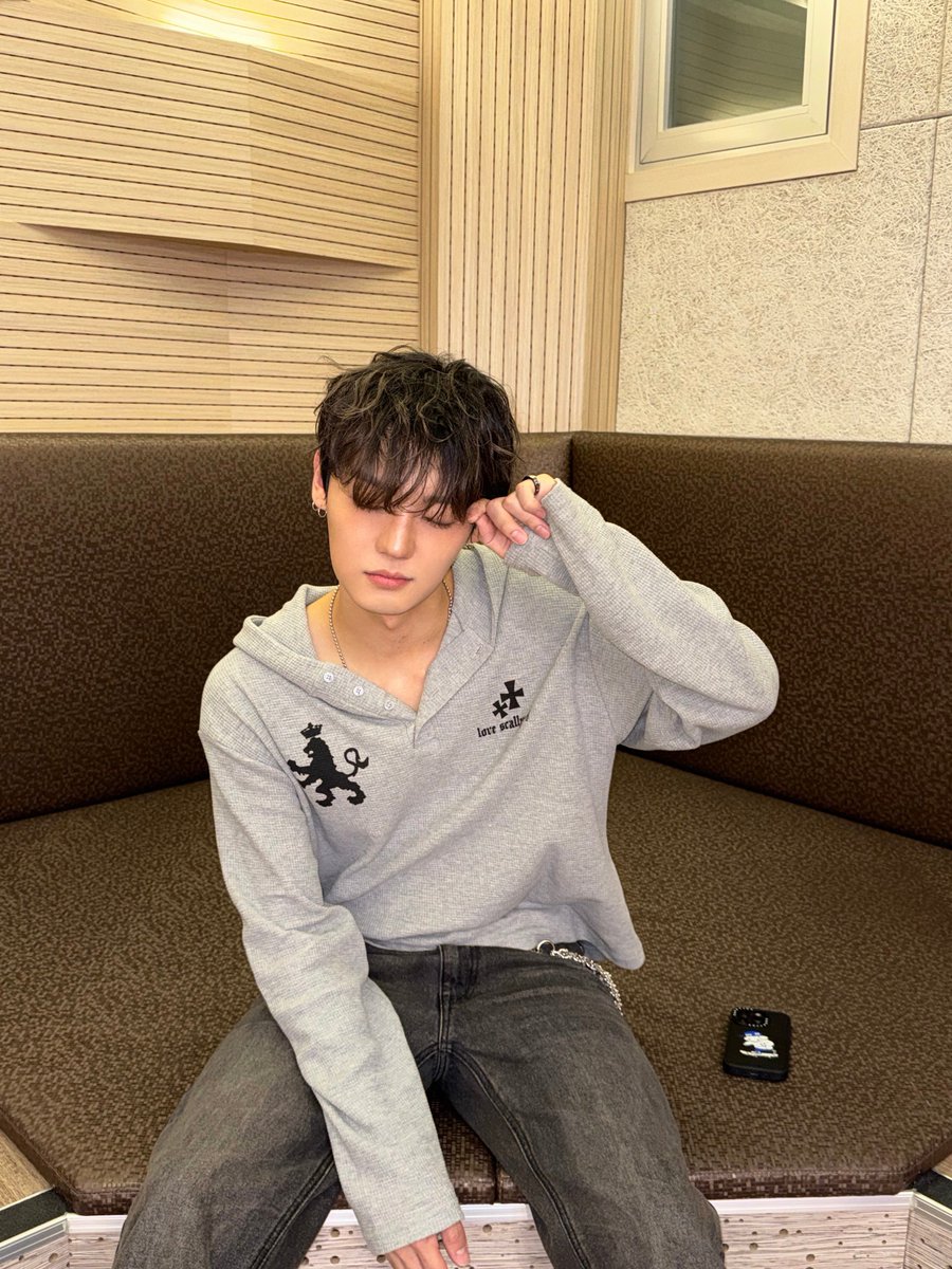 31stD_97's tweet photo. 후우우우우우우우우웅간뉴쨔아아안 ㅠㅡㅠ https://t.co/VOxm1r7suj
