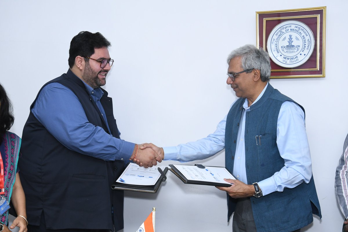ICMRDELHI's tweet photo. 🚀 3 ICMR innovations move to industry via PatentMitra!

🧬 Anti-HPV therapeutic (ICMR-NICPR/OU Health) ➡️ Emcure

💉 Next-gen Typhoid vaccine (ICMR-NIRBI) ➡️ Biological E

🦠 Salmonella/Shigella vaccine (ICMR-NIRBI) ➡️ Biological E

A massive win for public health! 👏 https://t.co/gN6AfFhTMB