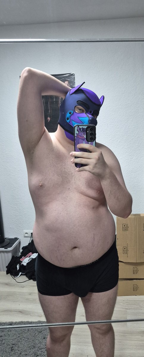 FatpuppyRou's tweet photo. I know you wanna take a sniff😈

#NSFW #Gay #Fat #Belly #Chubby #Bear #Puphood #Fatfur #FurryAD #musky https://t.co/r31ypGkkTc