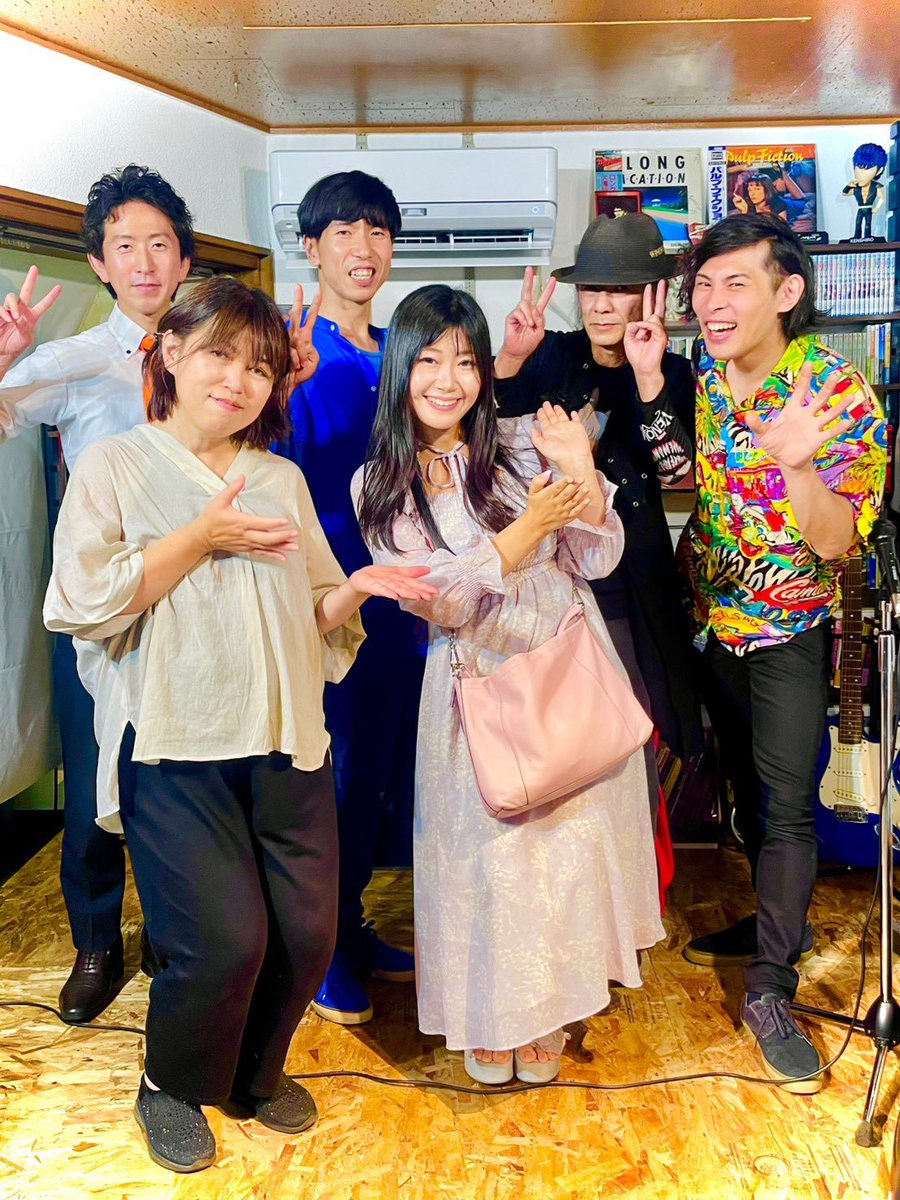 TAIHEIpunkpanda's tweet photo. 今日は「QUEEN LIVE」でした！

ご来場ありが太へーでした☆

ピンでもネタやってユニットのムラタイヘーでも漫才してコーナーにも参加して公演中満遍無く出番があって楽しい回でした😃

次回は9月の第3土曜日に開催予定です。 https://t.co/eTCgAJCnZ4