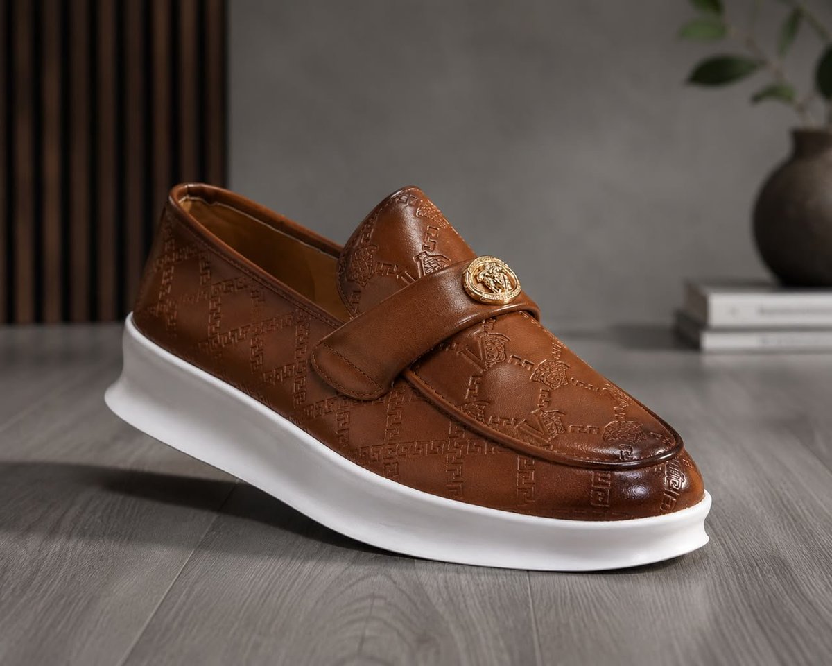 swipeandpay's tweet photo. Sneakers 

Price ₦30,000

📍 Kaduna 

Call or WhatsApp 08167100002

#swipeandpay https://t.co/DpPmm2qLDK