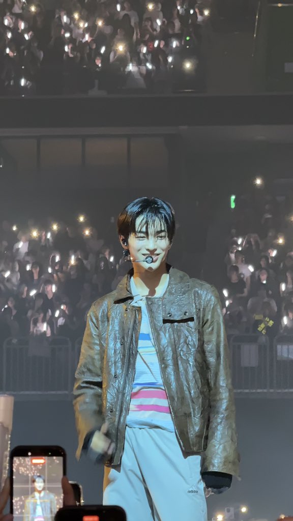 09zeeee's tweet photo. 건호야 사랑해요 https://t.co/VhOxTgm8Kd