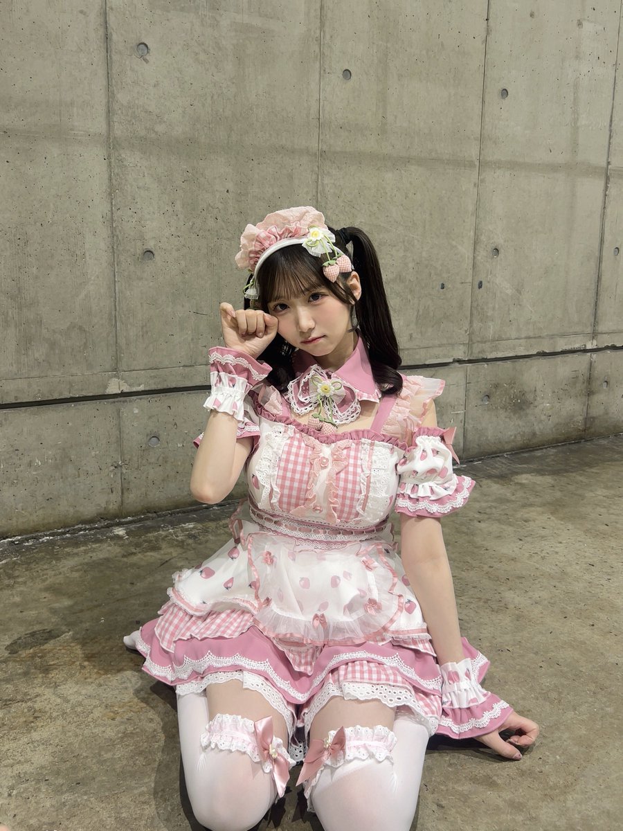 xRINE48x's tweet photo. ご主人様、お嬢様🪄︎︎🍓♡
沢山のご帰宅ありがとうございましたᴗ ⩊ ᴗ 
初めましてさんも沢山で嬉しかった︎です💘

（※幕張握手会ありがとう！）#STU48 https://t.co/Fzh3rY8Xjz