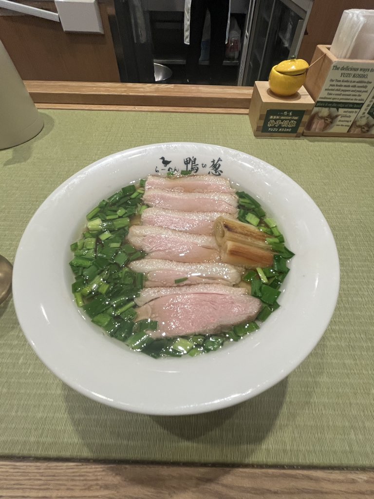 F__Magnolia's tweet photo. クソ久しぶりに来たら回転率鬼良くなってて割とすぐ入れた、神 https://t.co/gt1uIaJMXs