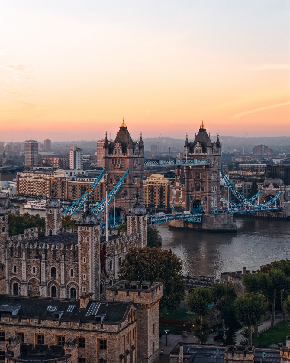 WildscapeWonder's tweet photo. Tower Bridge, London 🇬🇧 https://t.co/N053YgT4OO