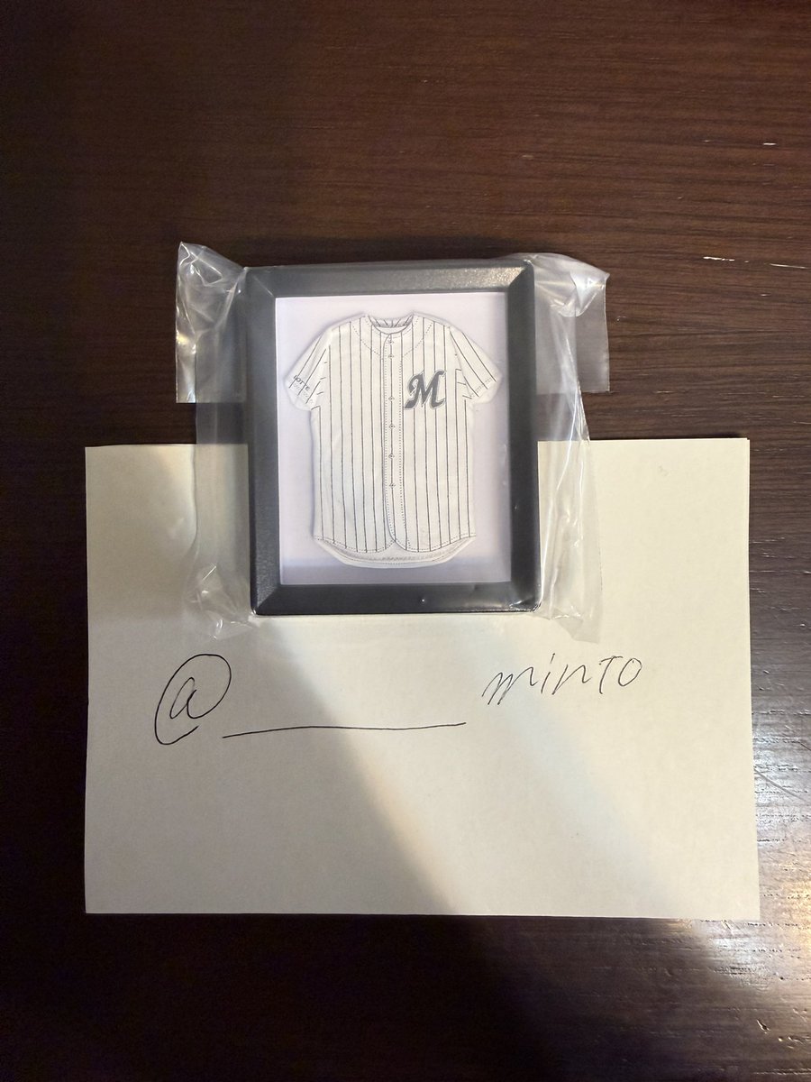 __________minto's tweet photo. 【交換】NPBユニフォームフレームマグネット　パシフィック・リーグ

譲：北海道日本ハムファイターズ

求：千葉ロッテマリーンズ

郵送希望です。よろしくお願いいたします。 https://t.co/u98L8gZIgh