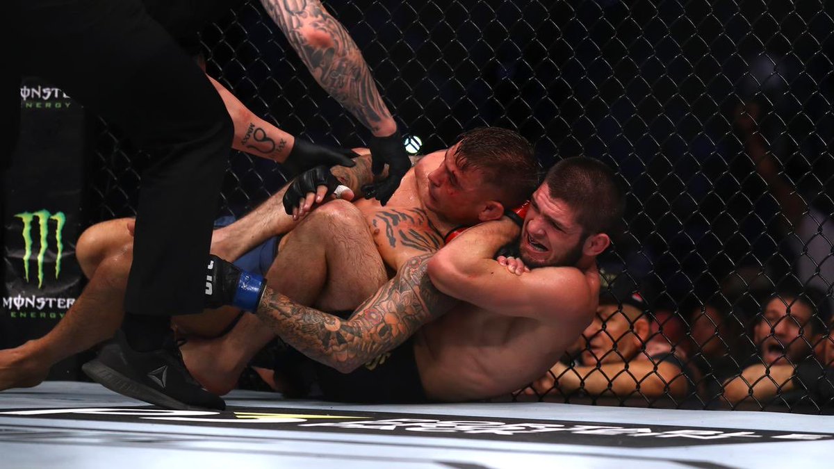 Makhachev97's tweet photo. @dpmindsetarsiv Khabib and makachevs bitch😂 https://t.co/W5bj85Esko