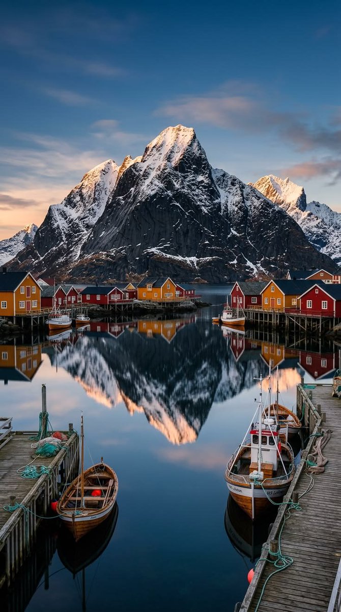 _travel__vibes's tweet photo. Lofton, Norway 🇳🇴 https://t.co/jTu4sr16NL