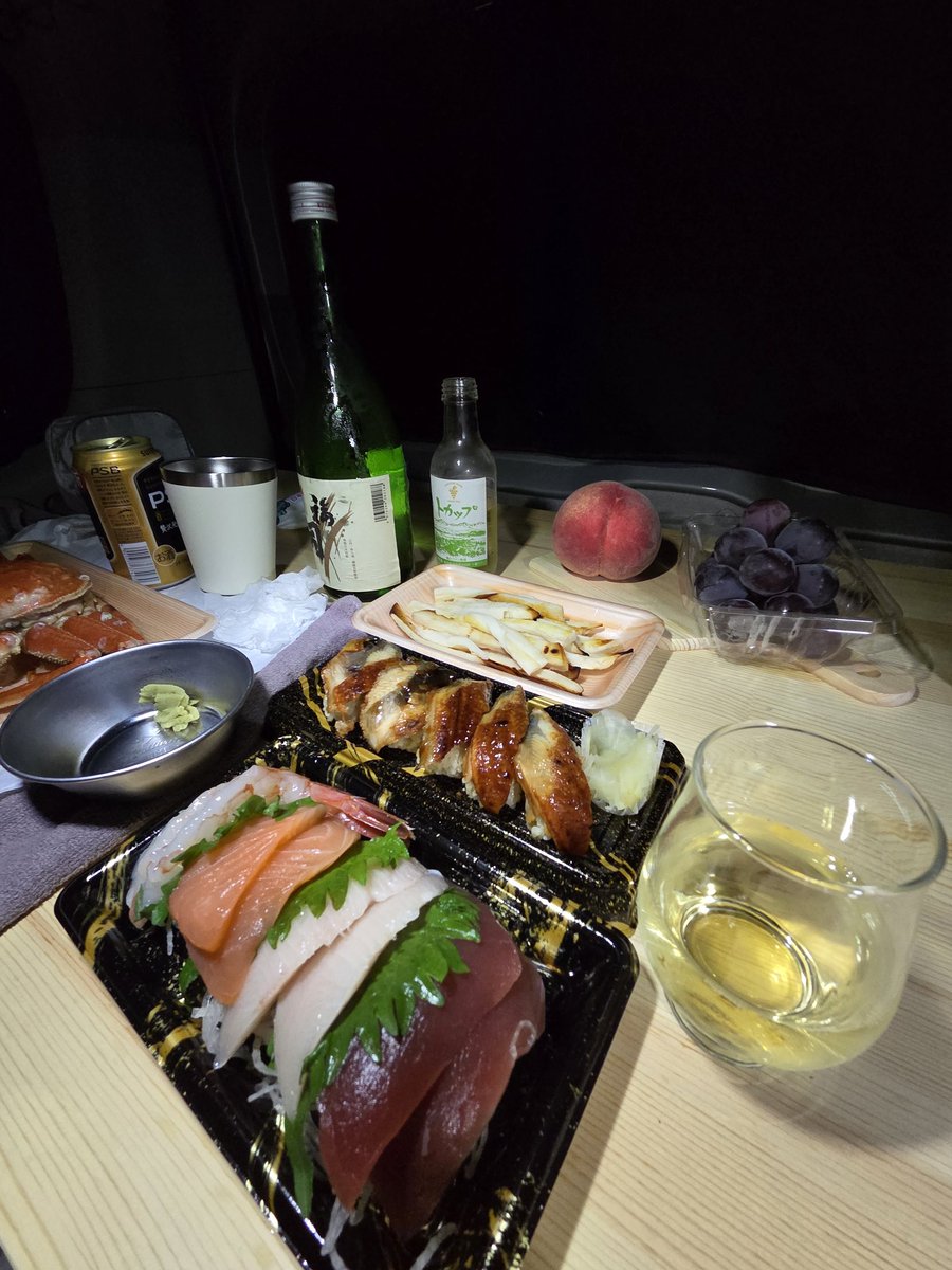 innocentxleader's tweet photo. おつかれカンパーイ🍺🍷🍶 https://t.co/ggam8xlKAX