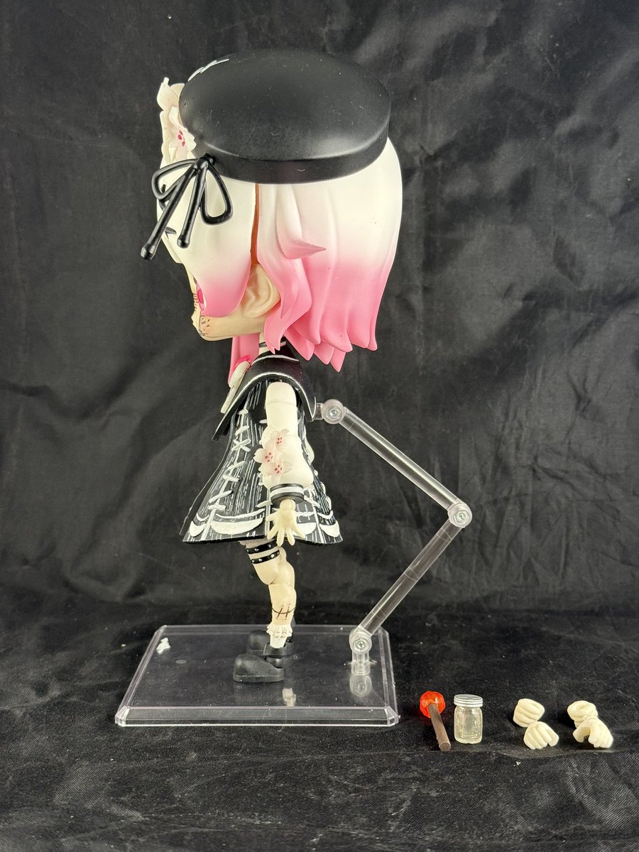 HLY_shit's tweet photo. 桜羽エマ人(形劇.ver)のフィギュア作りました。
まずはグルッと

[1/3]
#まのさば二次創作 https://t.co/q2jigyRuzn