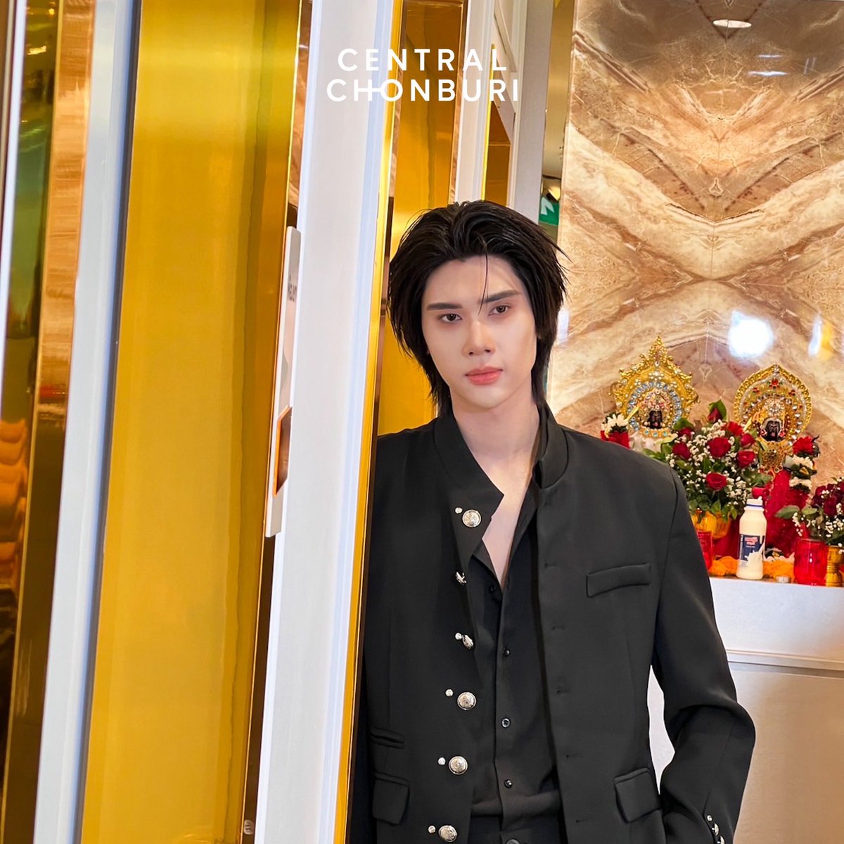 DHkstation's tweet photo. This guy too handsome today

JOONGDUNK URANUS IN CBI
#UranusClinicxJoongDunk https://t.co/7QPveS6Ihf