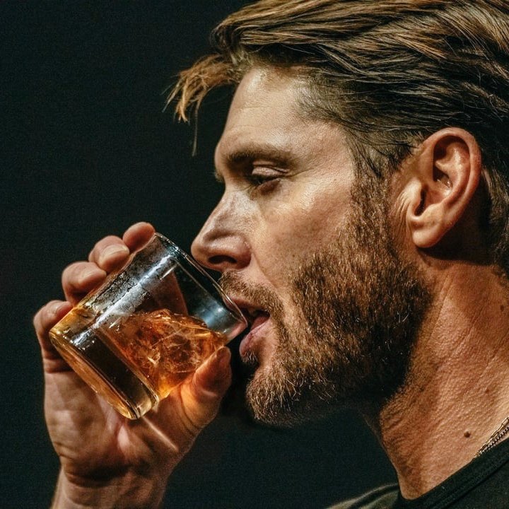winchesterworry's tweet photo. . . . Anyone for a drink? 

#sexysaturday https://t.co/akt2zfc28L
