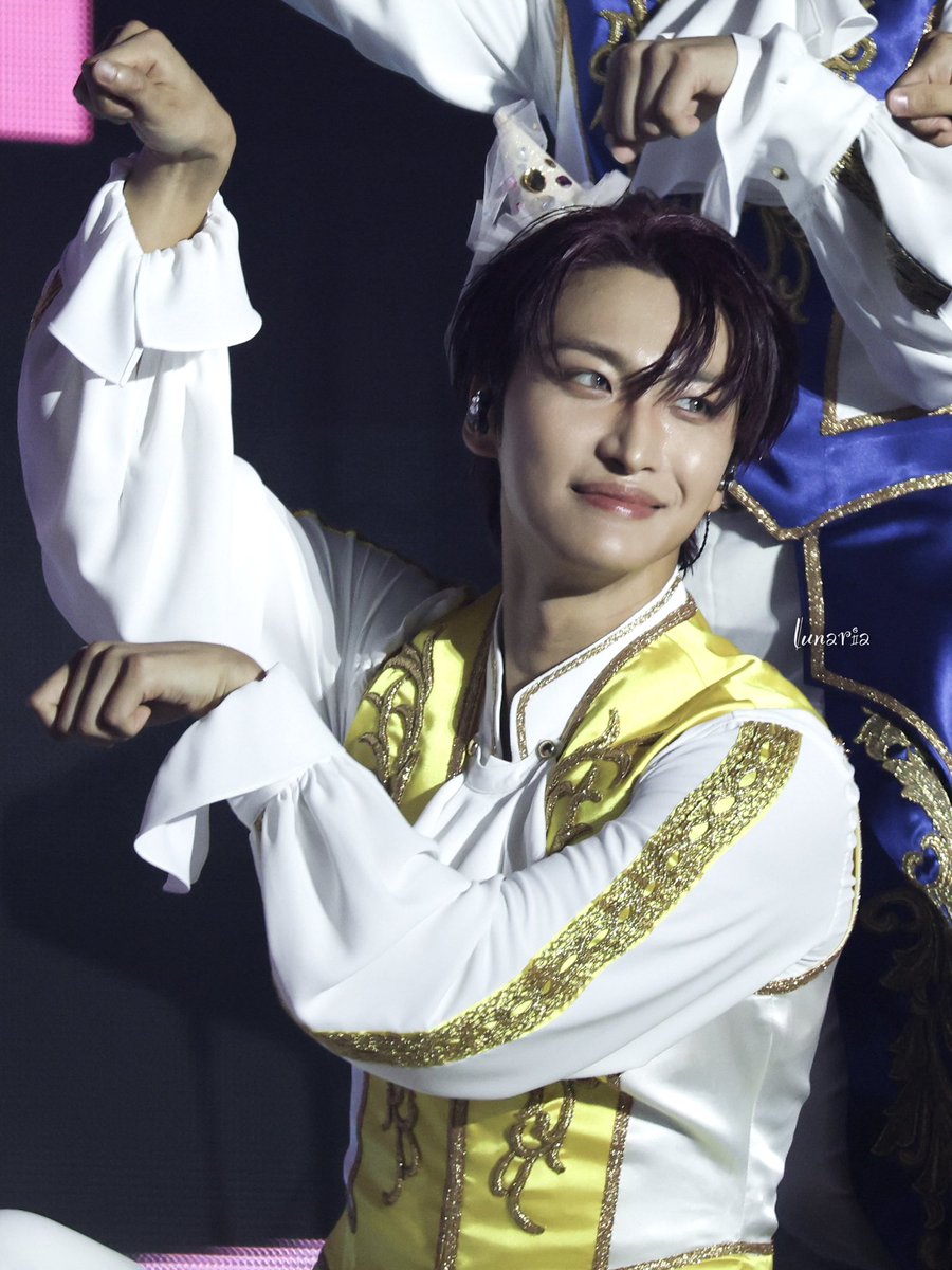 Lunaria_atz's tweet photo. 260718
#에이티즈 #성화 
#ATEEZ #SEONGHWA https://t.co/h4l5mf1wAY