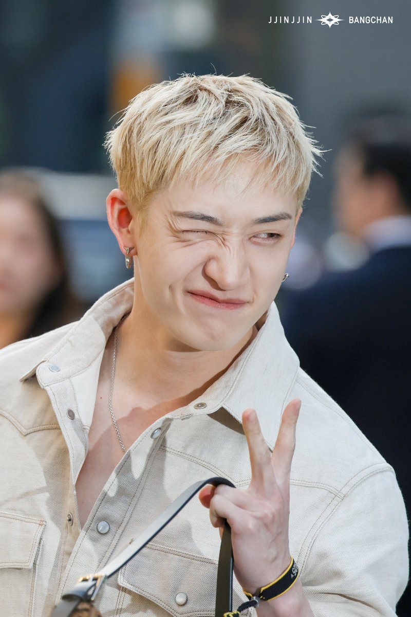 jjiinnjjinnnn's tweet photo. 260715 FENDI

Masterpiece😉✌🏻

#BangChanxFENDI
#방찬 #Bangchan
#스트레이키즈 #StrayKids https://t.co/eSKoAD1oqh