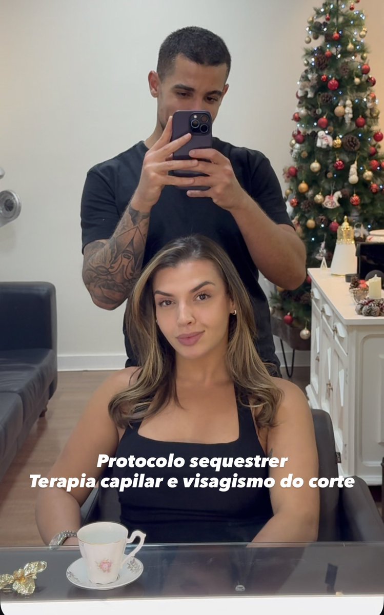 erickmorii's tweet photo. PROTOCOLO SEQUESTRER,VISAGISMO DO CORTE E  TERAPIA CAPILAR 

o  protocolo SEQUESTRER desmineraliza sequestrando os anti nutrientes para eliminar metais e minerais nocivos dos cabelos, BOUTIQUE SALÃO @erickmorihairdesign 📞Telefone (12)3301 2825
📲WhatsApp (12)98104 9299. https://t.co/gq4WgXyxbb