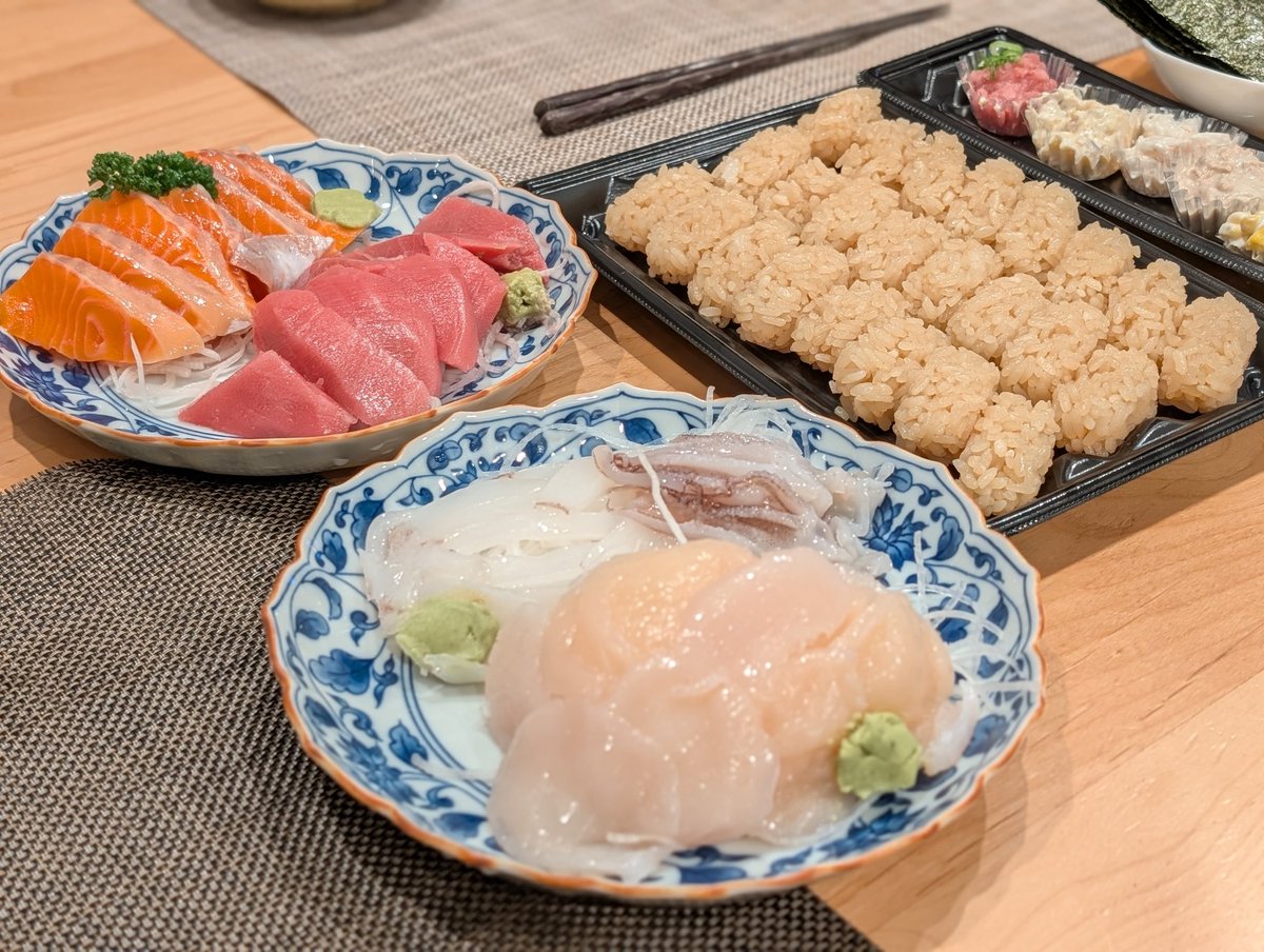 Pojo_1225's tweet photo. 今日の夕飯は@senngyo_ebisu さんのお刺身にスシローのシャリを合わせてお寿司🍣 https://t.co/ArDg8JlmPP