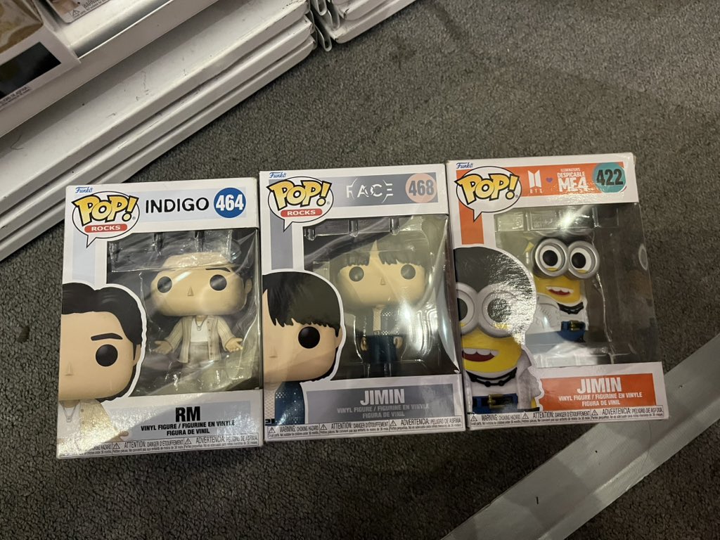esyngwn's tweet photo. baka may want bts funko pop last stocks na daw https://t.co/qBo63gZZvY
