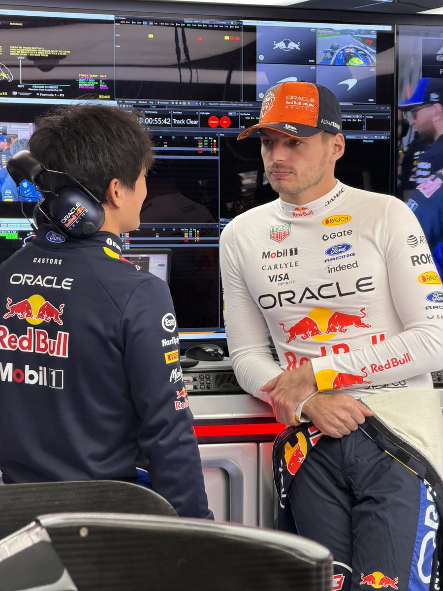 SCUDERIAFEMBOY's tweet photo. max and yuki during FP3 😁😁😁 https://t.co/hWIKHf4NQY