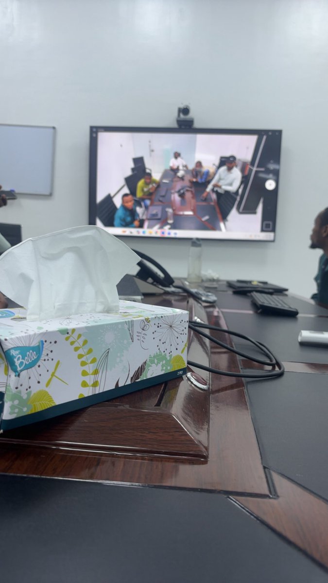 ladelzconcept's tweet photo. @Usmanashafe @ODamilolaM I sell and install smart panels, projectors, conferencing, CCTV etc  
Dm me for any type of smart board and all https://t.co/NGjeZNwHxt