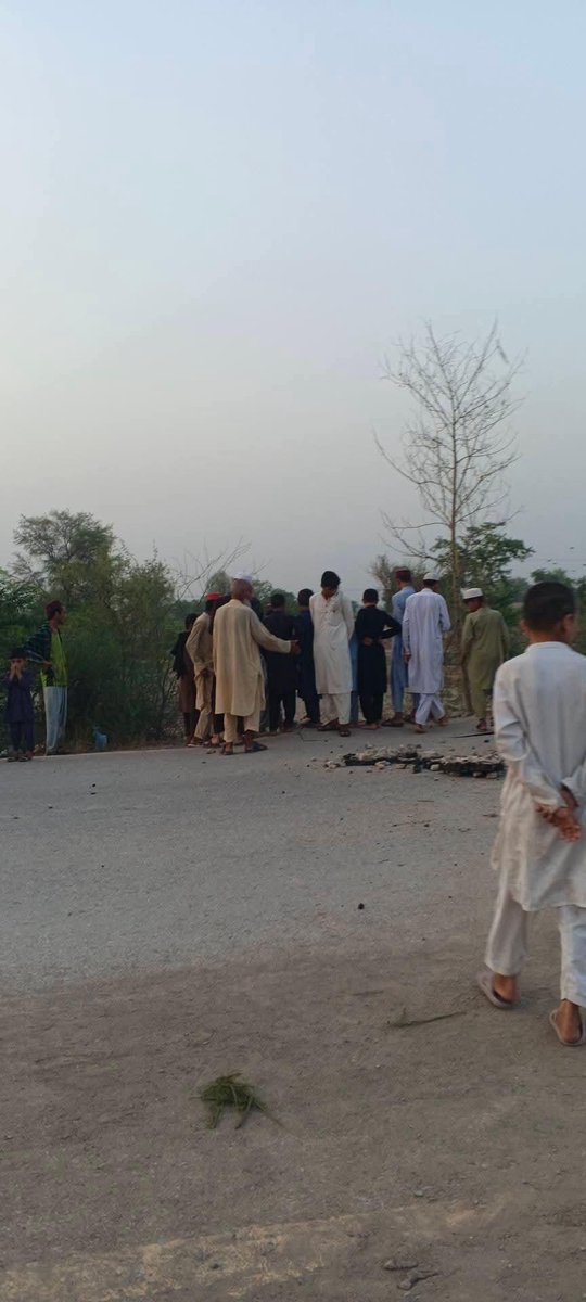 Jitendartty's tweet photo. 🚨 South Asia Rights Watch 🇵🇰

We condemn the reported destruction of a public bridge in Hani Khel Bachak, Bannu, by Afghan Based militants. We stand with those affected and call for accountability. https://t.co/0KMt1uJNDo