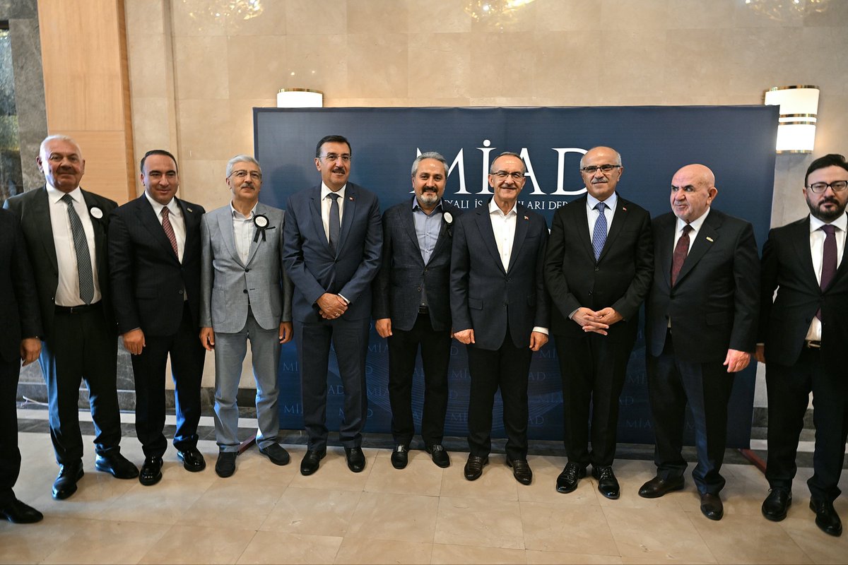 samiermbb's tweet photo. Malatya MİAD Olağanüstü Genel Kurul Toplantısı’na katılarak iş dünyamızın kıymetli temsilcileriyle bir araya geldik.

Genel Kurul’da Malatya Şube Başkanlığı görevine seçilen iş insanı Rıdvan Budak’ı tebrik ediyor, yeni görevinde başarılar diliyorum.

Şehrimizin ekonomik gücüne değer katacak çalışmalarda kendilerine ve MİAD camiasına muvaffakiyetler diliyorum.