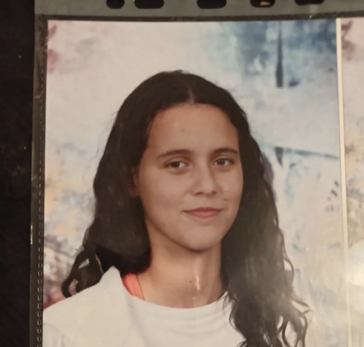 lolacestpasmoi's tweet photo. svp l’équipe si vous pouvez partager, disparue sur Marseille (15e à la base) ses parents ont plus de nouvelles depuis plus d’une semaine si vous avez des infos merci de me contacter 🙏🏽 https://t.co/TP6M9Epizs