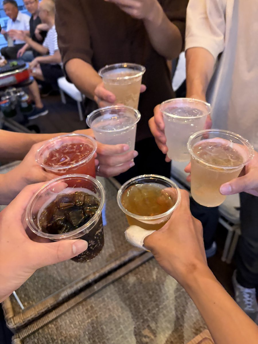 DaydreamRabbit's tweet photo. あるあるお疲れ様‼️
オタクとビアガーデンきた🍻 https://t.co/ECD9RouOya