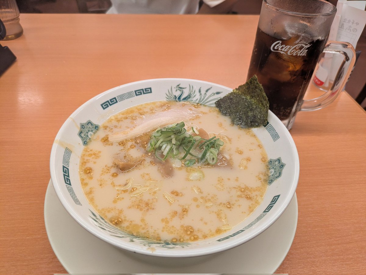 Hagi_Stefano's tweet photo. 今日のKOCニングのオペレーターしたら晩御飯奢ってくれた！
まじ嬉しいごちそう様です！！
@haru69543509 @ning2026info https://t.co/0I0oOgcBRM