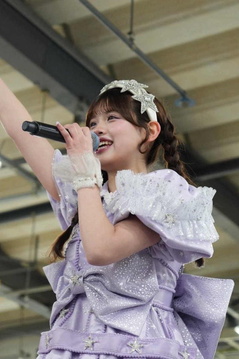 1oo9_sky's tweet photo. #音楽の日 

アソビシステムチームで美声を響かせていた
身長がとてもとても高い紫色の子

去年12月にデビューしたばかりの
『 MORE STAR 』っていうグループの
『 萩田そら 』ちゃんって言います🌟💜

#MORESTAR #もあすた #萩田そら https://t.co/R7Z4S68RrD