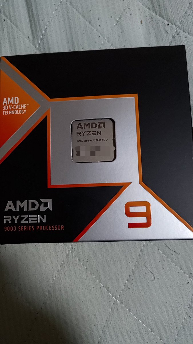 lacto_is's tweet photo. お決まりのハイエンド病が出てしまい遂に最強の9950X3Dをお迎えしてしまいました！9850X3Dと悩んだけど、まぁいいでしょう😅 https://t.co/b5X75LvIDB
