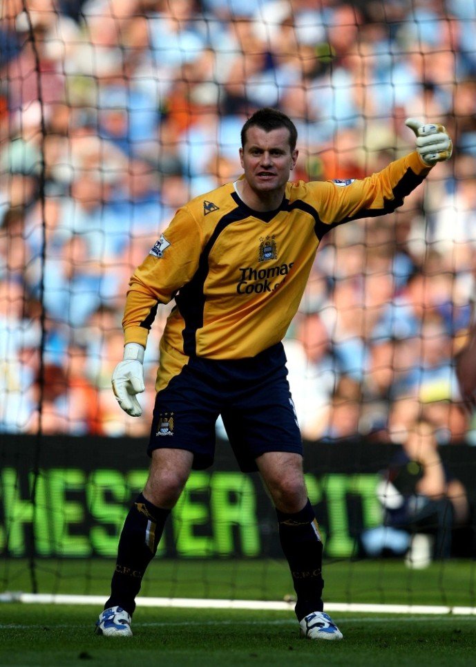pslucas03's tweet photo. โฝ Day 17/100 โ Football Player Challenge ๐ด
Can you identify today's mystery footballer? ๐
๐งค Clue: One of the Premier League's greatest shot-stoppers, who starred for Newcastle United and Manchester City.
Think you know who it is? Drop your answer.๐
#NUFC #MCFC #Goalkeeper https://t.co/MHz6DYQ5hh