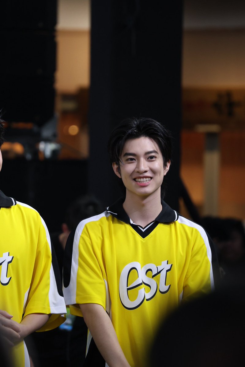 aston_lv's tweet photo. ขอบคุณ @estcolaTH ที่ให้โอกาสมาร่วมงานวันนี้นะครับบ��บ

ดีใจที่ได้มาเล่นบาสกับพี่ๆน้องๆวันนี้ 

ไว้เจอกันอีกนะครับบบบ

#EstCola3x3BasketballULeague2026 https://t.co/GVjKfQwz84