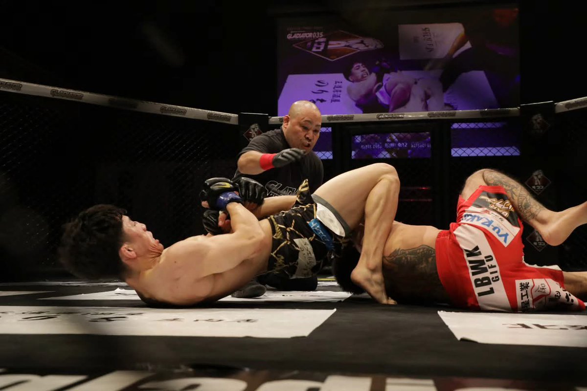 GLADIATOR_MMA_'s tweet photo. 2026 6/28 sun
BODYMAKERpresents
｢GLADIATOR 035」

■第20試合
BLUE FX presents 
GLADIATORフライ級暫定王座決定戦5分3R
✕久保健太(GSB多治見)
vs
○熊崎夏暉(BRAVEGYM)
2R4分50秒
熊崎夏暉がフライ級暫定王者に
 
#gladiator #bodymaker #the1tv https://t.co/CiKSVjfikK