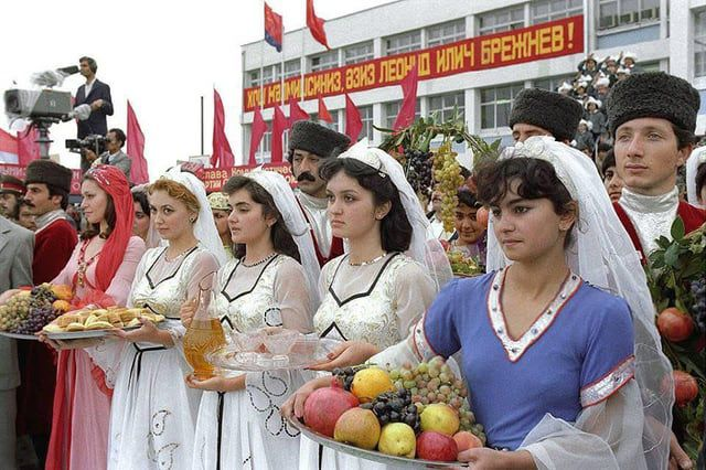 Eastern Bloc Visuals tweet media