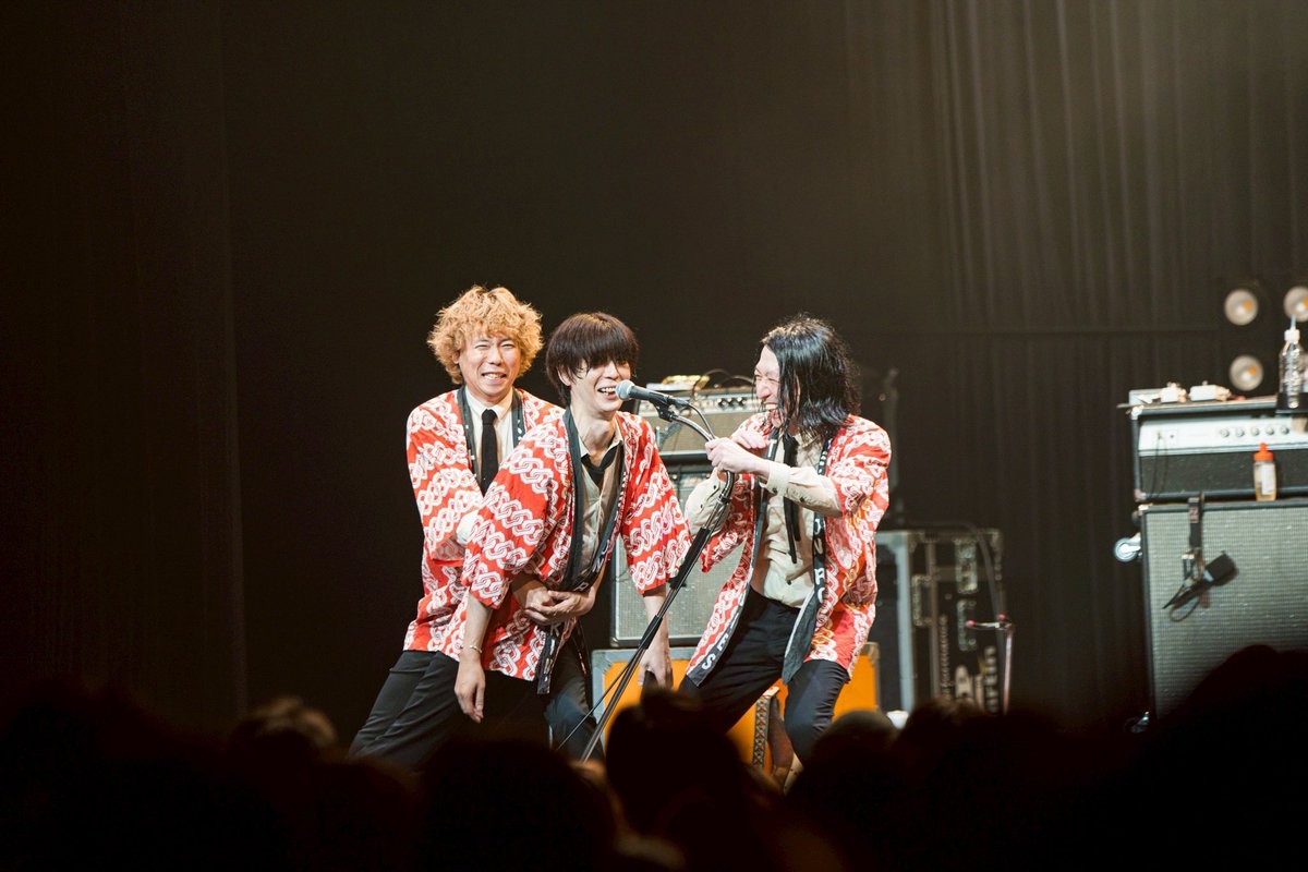THE_BAWDIES's tweet photo. THIS IS THE PARTY TOUR 2026
セミファイナル！

2026.07.18 sat 
Zepp Shinjunk(TOKYO)

最高の景色をありがとうございました！❤️‍🔥
残り1本！
7月20日(月・祝) 大阪 GORILLA HALL OSAKA 

ツアーの集大成をTHE BAWDIESと一緒に🤝

🎟️ https://t.co/h1RY1L8xFA https://t.co/lNoePnjK12