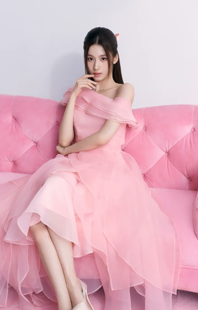M427Sky's tweet photo. 💗SANA💗
どこまでもあなたに、SANA姫に誓うのは
心から愛おしく信頼できる人だから
永遠の愛を捧げると誓います💗
#SANA #사나 #MISAMO 
#TWICE #트와이스 https://t.co/F7pnNVGgV9