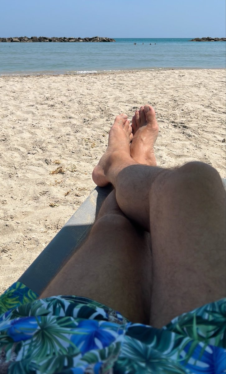 Giorgio7713's tweet photo. Oggi vi mando un saluto dal mare anche io  😉👋🏼 https://t.co/SjmXnQBga5