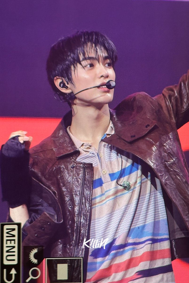 AKillinHit's tweet photo. 260718 아픈데ㅠ너무재밌게 무대 했어🥹💕

#KEONHO #건호 #CORTIS #코르티스 https://t.co/VsNsxV1UEb