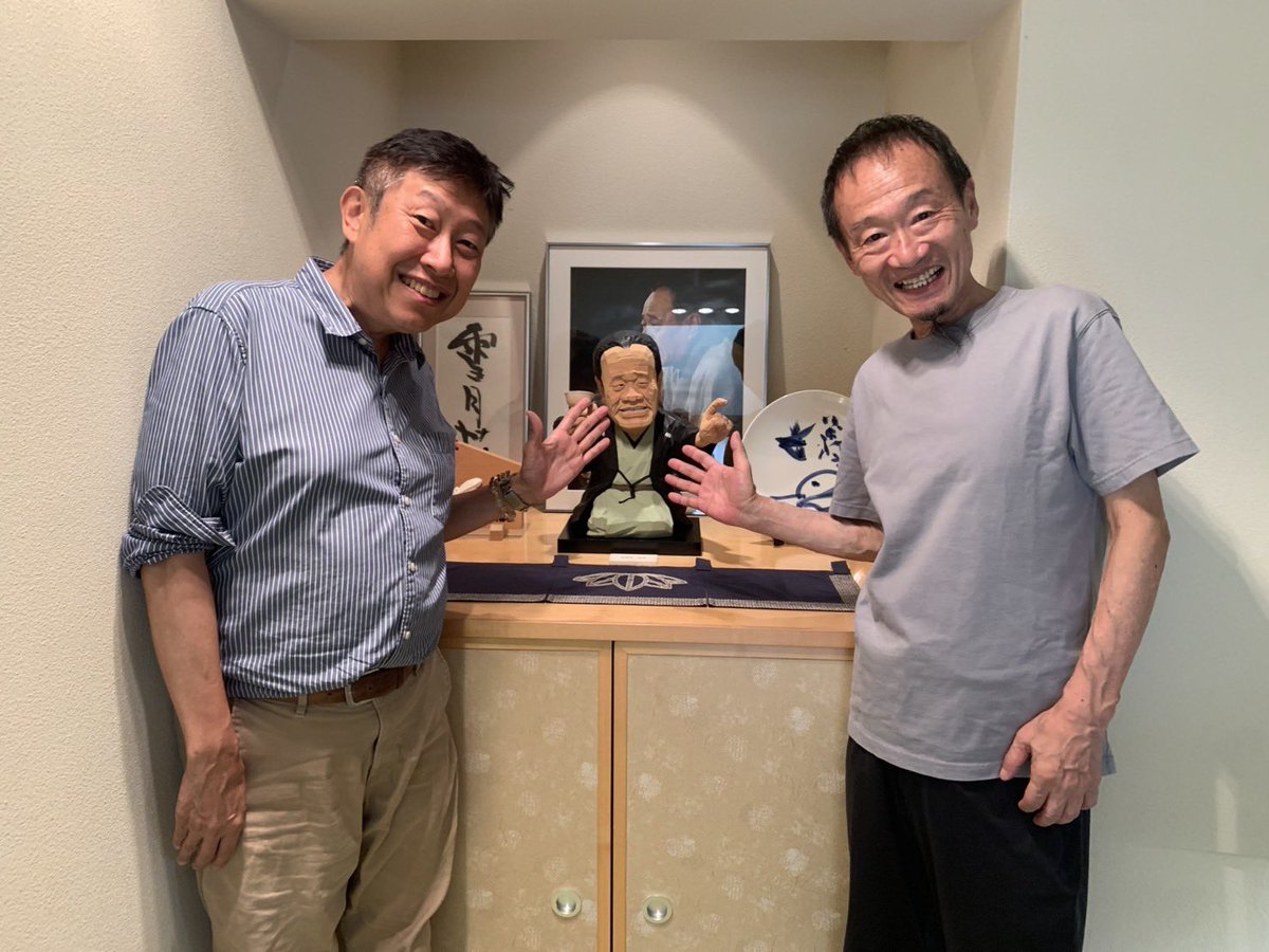 tsuru2chan's tweet photo. 今日は、
鶴瓶兄さん、
無学（旧松鶴邸）での
最終公演に
鶴笑兄さんと
一緒に出番を
頂きました🙂
兄弟子との
ツーショット‼️
楽しかったです❣️🙂 https://t.co/KtrBYdQp6O