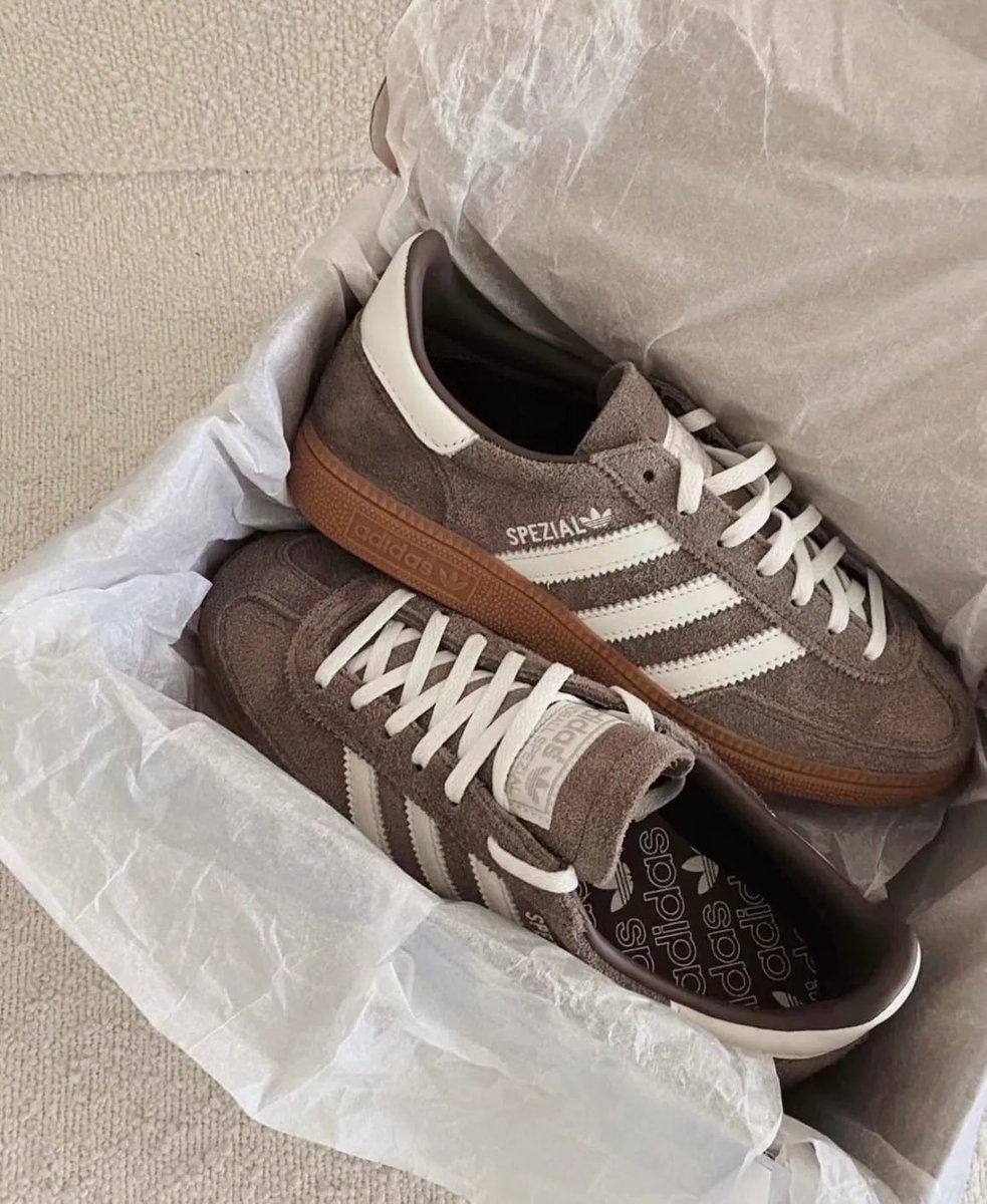 ACB_PreKorea's tweet photo. preorder sale 40%
Adidas handball spezial

size 260-280

ลดเหลือ เรือ 2550 แอร์ 2750
มัดจำ 500 ส่งฟรี ems ❤️ https://t.co/z6n4cDtO2w